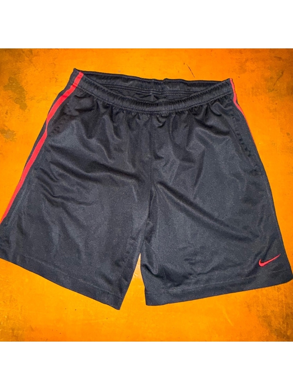 Nike Black & Red Dri-FIT Athletic Shorts – Men’s Medium